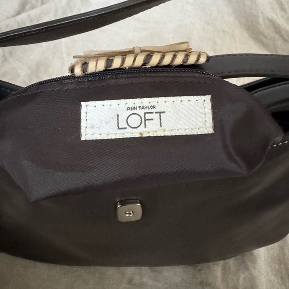 Vintage Ann Taylor LOFT Genuine Leather Shoulder Bag – Y2K/90s Minimalist - Picture 5 of 5